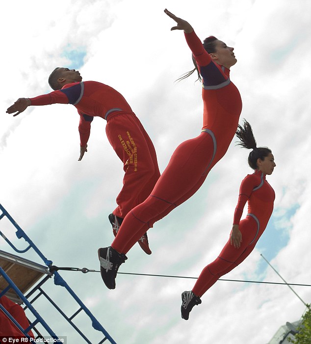 �����Ӽ���Ա�׶ر������������