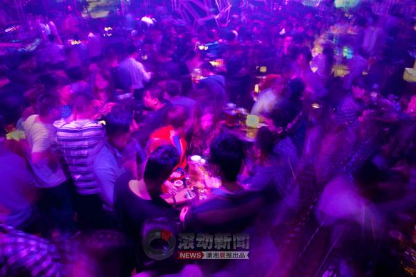 ϸ����ҹ������Щ�Ȼ������������ǣ�ͼ��