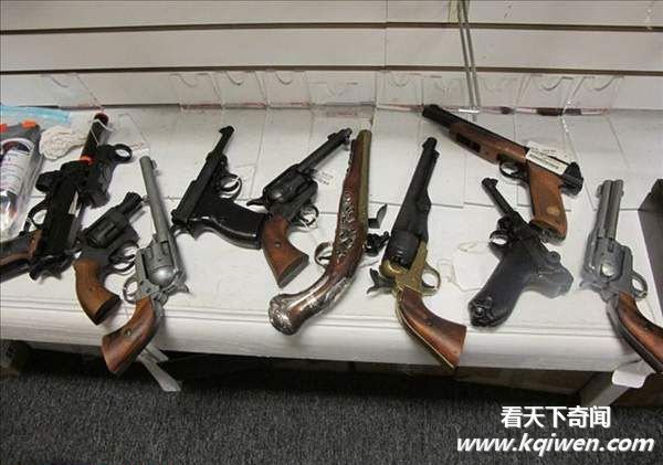 ʵ���������𾪵�����ǹе���� ����������ȫ(��ͼ52P)